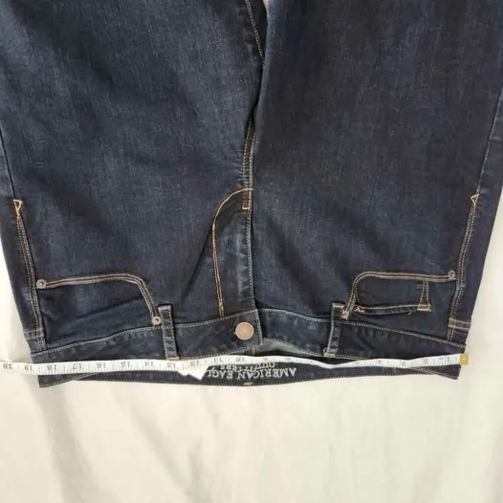 American Eagle size 18 short